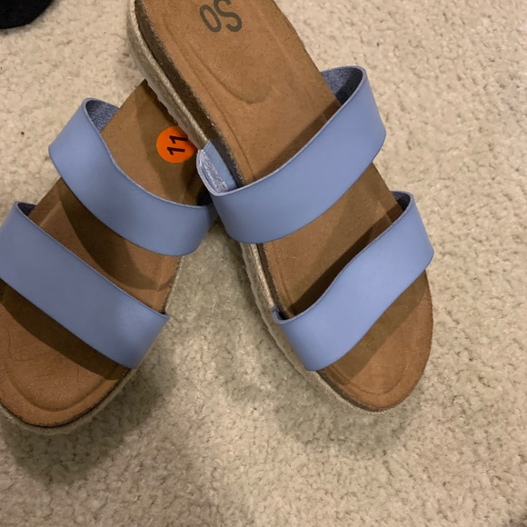 Brown w/ light blue strap sandals - Picture 3 of 3